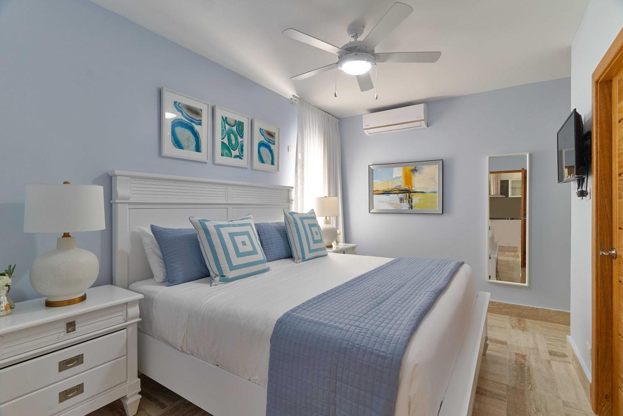 Costa Atlantica Punta Cana - Beach Vacation Condos Dış mekan fotoğraf